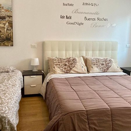 The Little House In Bergamo Appartement Buitenkant foto
