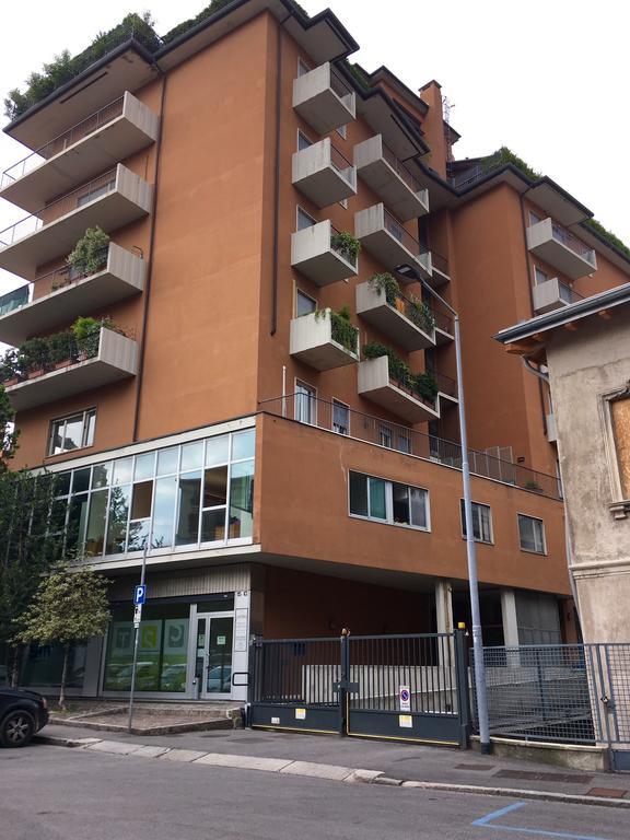 The Little House In Bergamo Appartement Buitenkant foto