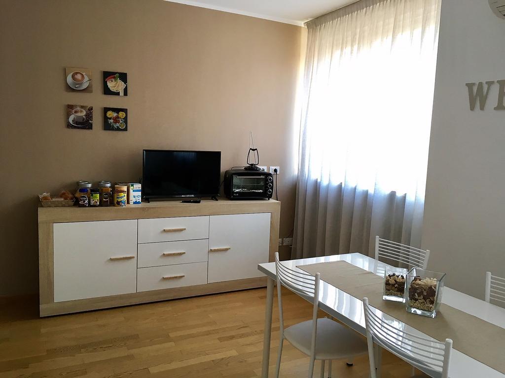 The Little House In Bergamo Appartement Buitenkant foto